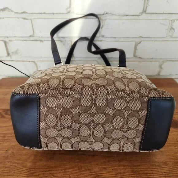 Euc Coach Gallery Khaki Jacquard Zip Top Shoulder Bag Purse - Picture 9 of 15